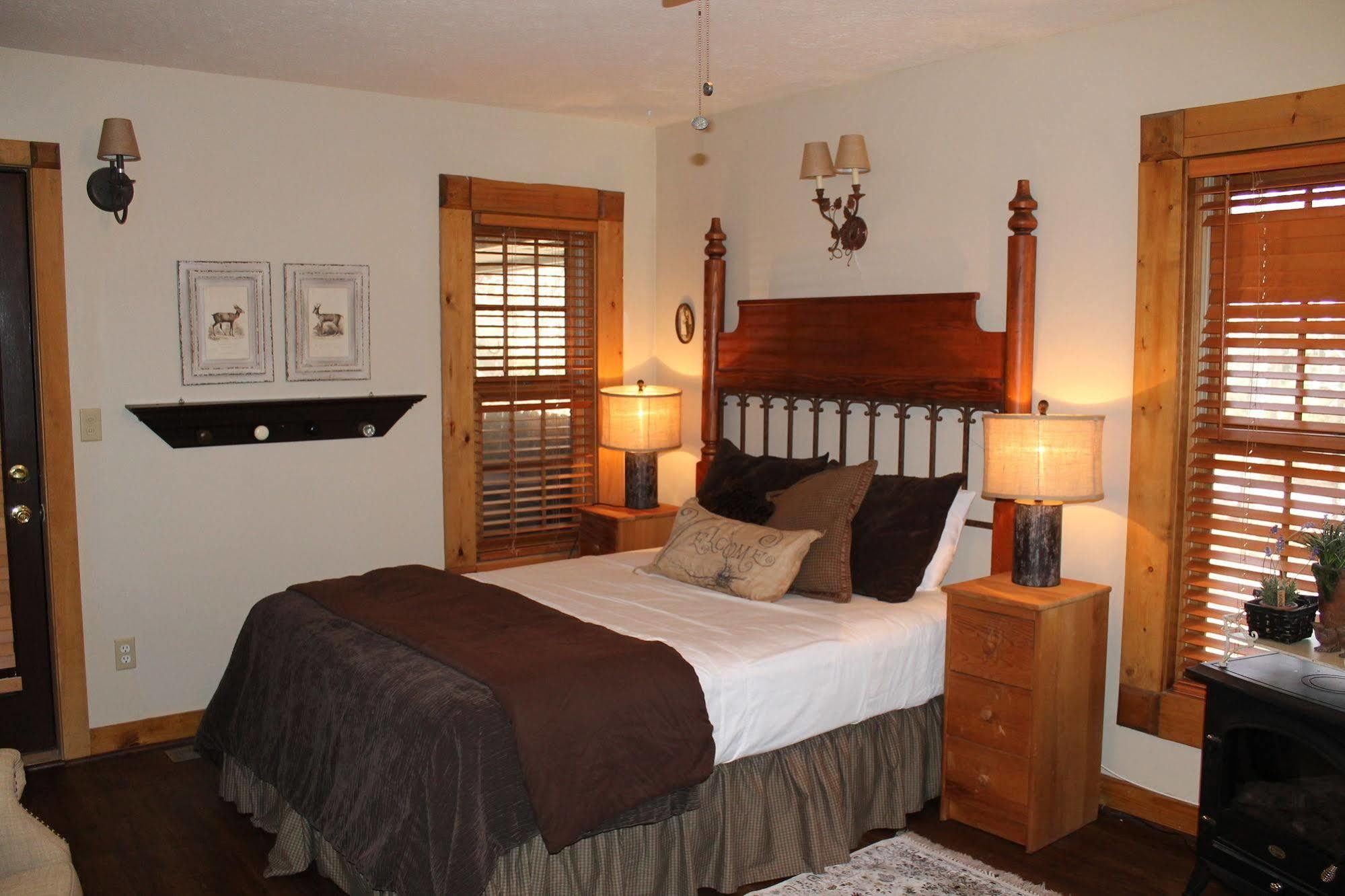 Bear Creek Lodge Cabin Resort Reeds Spring Exterior foto
