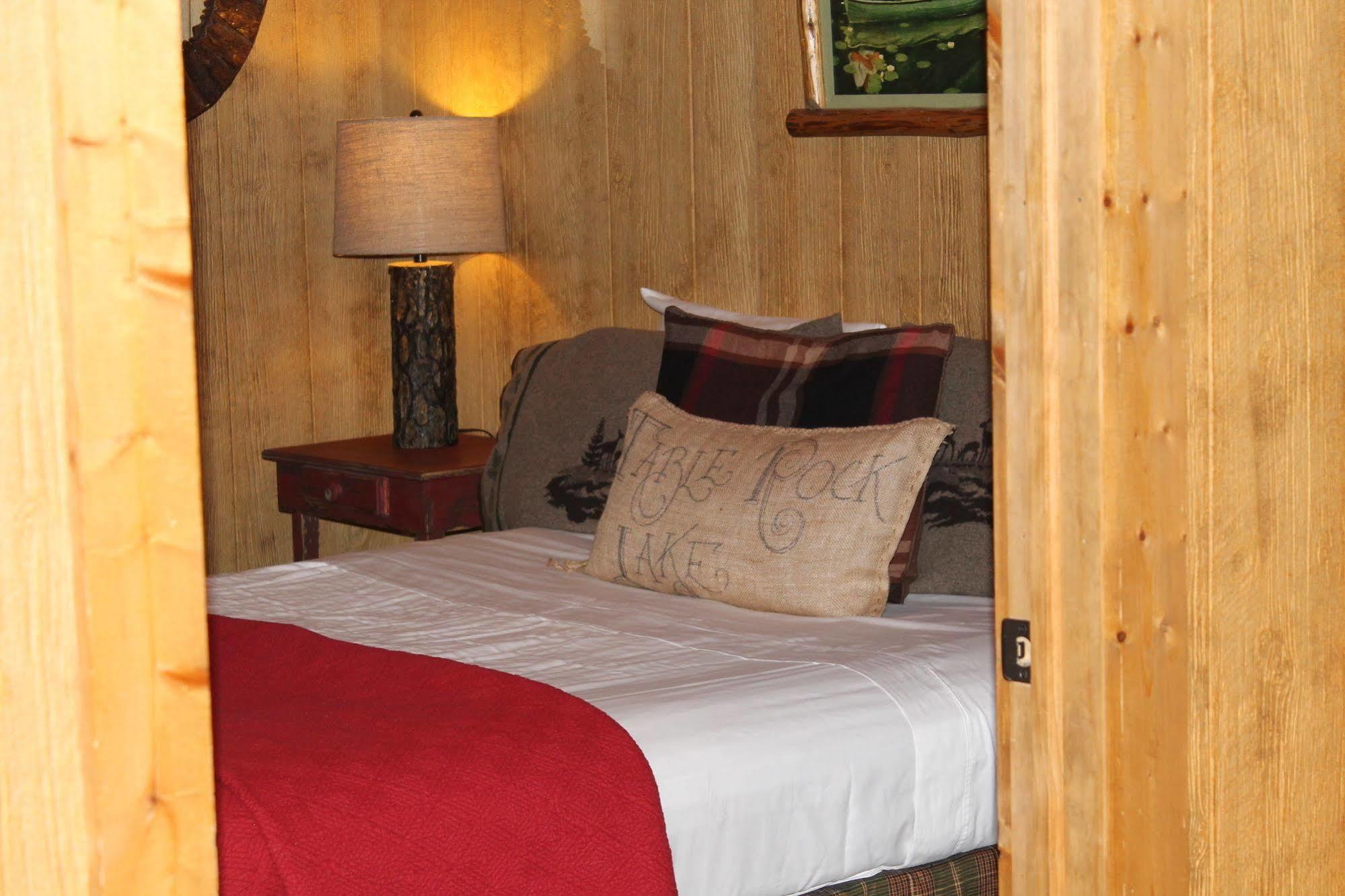 Bear Creek Lodge Cabin Resort Reeds Spring Exterior foto